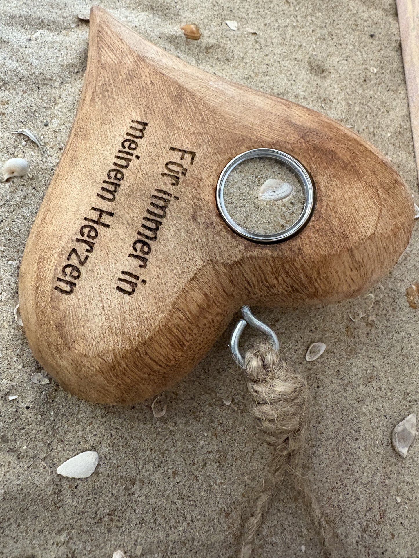 Handschmeichler-Erinnerungsherz groß aus Holz mit Gravur