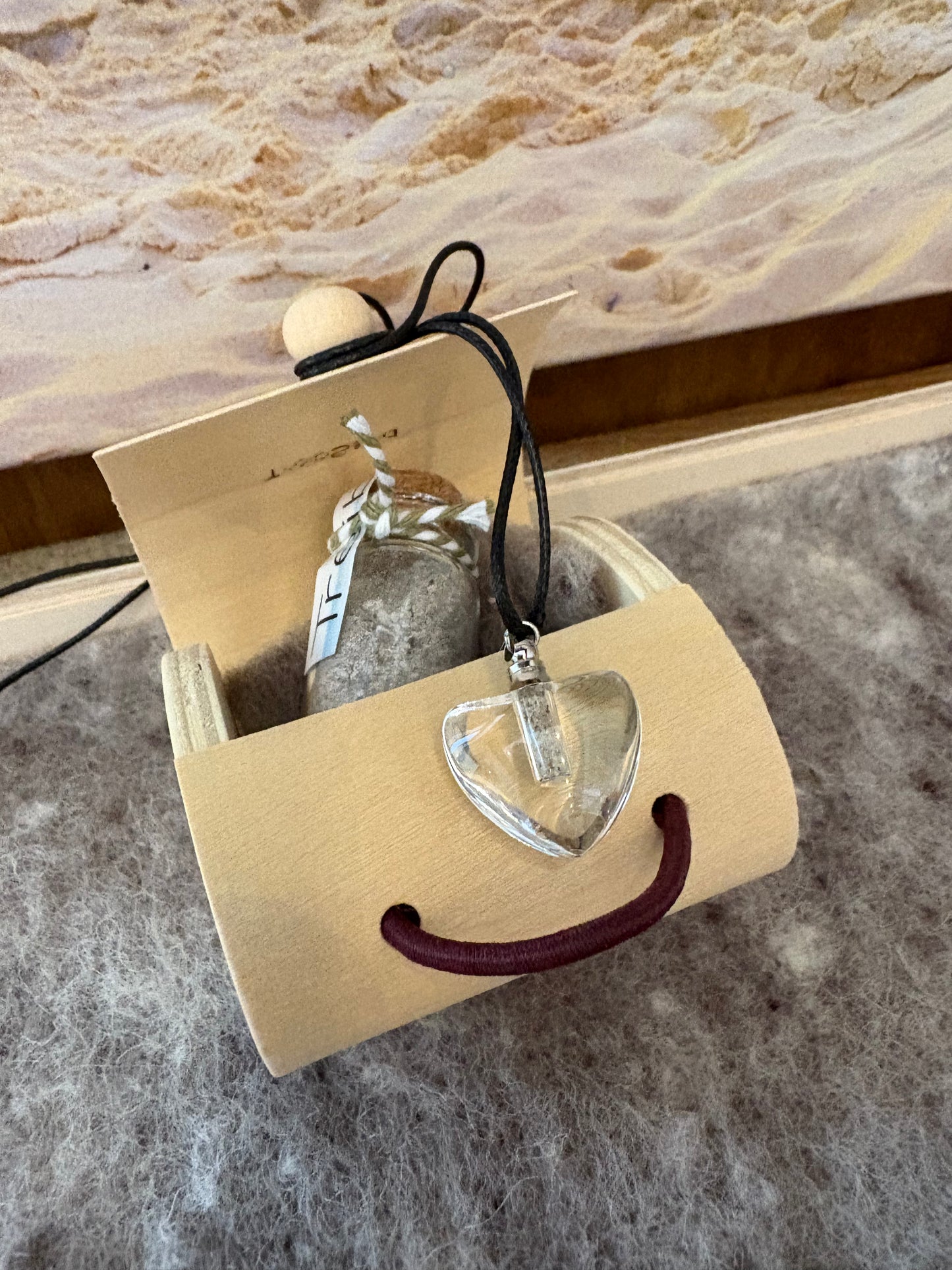 Erinnerungs-Glasherz mit Aschebottle oder Sandbottle