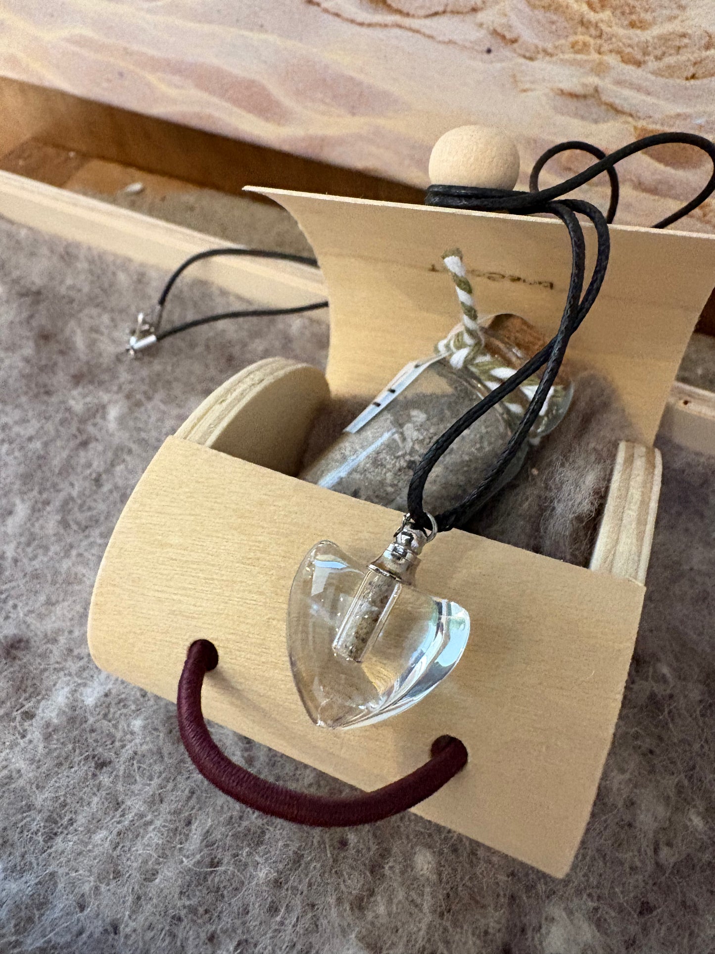 Erinnerungs-Glasherz mit Aschebottle oder Sandbottle